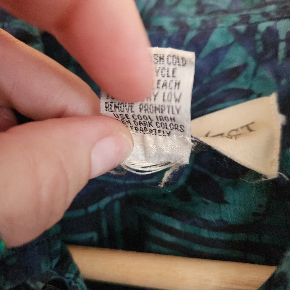 Jahari West Men's Long Sleeve Dark Blue and Teal Tropical Batik Shirt - Large - Picture 7 of 10